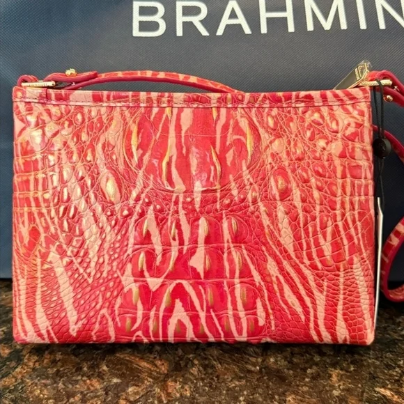 ❤🔹️Brahmin 🔹️Coral LoreleiBeloved Melbourne Croc Embossed Bag + Passport Set